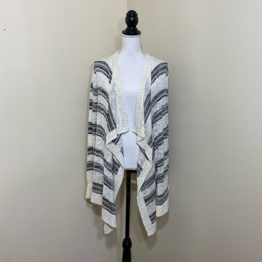 NWT PINk REPUBLIC || Woman’s Open Cardigan size Large
